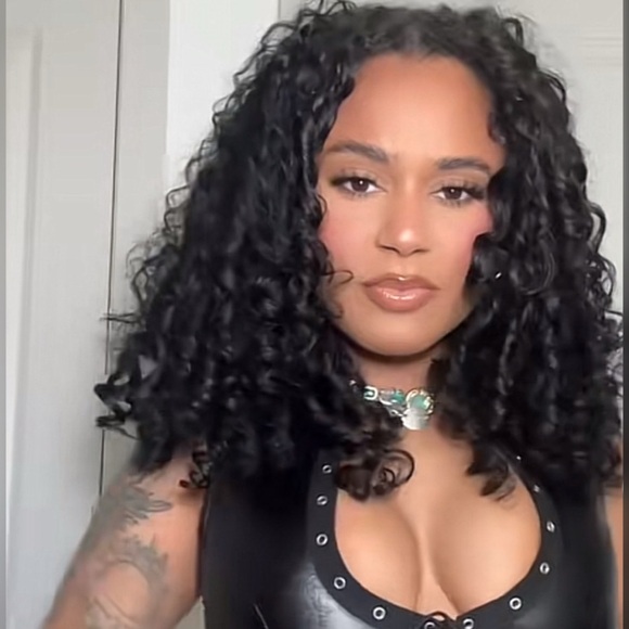 ✨Meet your Posher Gina and my Beautiful Family✨ - Picture 2 of 14